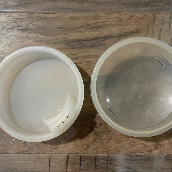 Vintage (1960's) Tommee Tippee Toddler Cup w/ 2 Different Lids - Picture 12 of 14